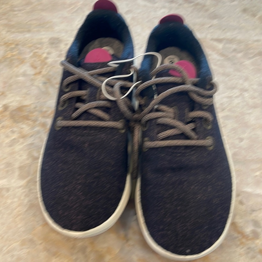 NWOT Allbirds Limited Edition Wool Runner Mizzles!
